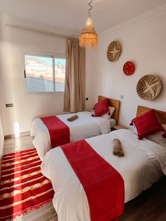 RED ROOM 2 (1)